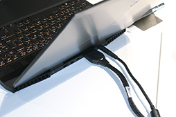 画像ギャラリー No.009のサムネイル画像 / 「ALIENWARE m15」国内初披露。ブランド初の薄型ノートPC，気になるその特徴を担当者が明らかに