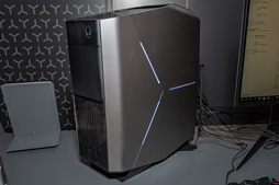 画像ギャラリー No.005のサムネイル画像 / 薄型ノートPC「ALIENWARE m15」はどんなゲーマー向け？ 「Aurora R8」は手動OCがメーカーサポート対象!? 製品担当者にいろいろ聞いてきた