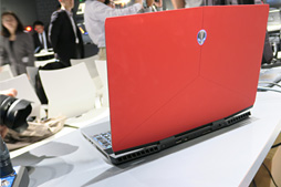 画像ギャラリー No.013のサムネイル画像 / 薄型ノートPC「ALIENWARE m15」はどんなゲーマー向け？ 「Aurora R8」は手動OCがメーカーサポート対象!? 製品担当者にいろいろ聞いてきた