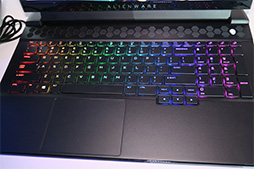 画像ギャラリー No.011のサムネイル画像 / 写真とインタビューで紐解くDellの新型ノートPC「ALIENWARE m15 R2」。第1世代から大きく変わったデザインを採用した理由とは？