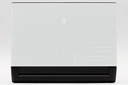 画像ギャラリー No.012のサムネイル画像 / 【PR】ALIENWAREのノートPC「ALIENWARE m15 R3」は，個性的なデザインと4K有機ELでゲームを楽しめる性能を両立したマシンだ