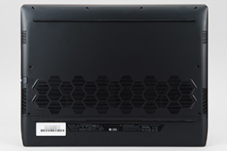 画像ギャラリー No.016のサムネイル画像 / 【PR】Alienware初のRyzen搭載ノートPC「Alienware m15 Ryzen Edition R5」は高性能を割安価格で入手できるお買い得なPCだ