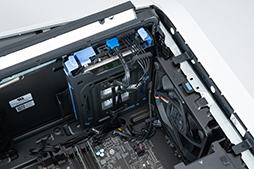 画像ギャラリー No.034のサムネイル画像 / 【PR】Dellの新型ゲームPC「New Alienware Aurora R13」は，斬新な新筐体とハイエンドなCPU＆GPUで4Kゲームも快適な高性能マシンだ