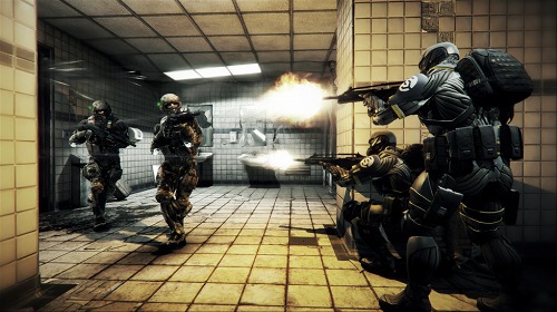画像ギャラリー No.004のサムネイル画像 / 「Crysis 2」，新型ナノスーツのスクリーンショットや紹介ムービー公開。新たな機能が追加されたナノスーツの進化ぶりを確かめよう