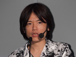 画像ギャラリー No.007のサムネイル画像 / ［TGS 2010］日本ゲーム大賞2010発表授賞式レポート。経済産業大臣賞は堀井雄二氏，年間作品部門の大賞は「New スーパーマリオブラザーズ Wii」に