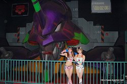 画像ギャラリー No.036のサムネイル画像 / 分析パターン，青。間違いなく“伊達”ね!?　富士急ハイランドの新アトラクション「合戦 戦国BASARA」や「EVANGELION：WORLD-実物大初号機建造計画-」を先行体験してきた