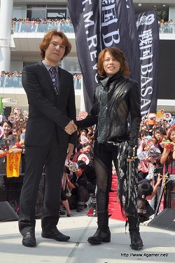 画像ギャラリー No.017のサムネイル画像 / 「戦国BASARA 5周年祭〜武道館の宴〜」が2011年1月3日に開催決定。西川貴教さんが新曲を熱唱した「T.M.R.15 vs 戦国BASARA 3 夏の陣！」をレポート