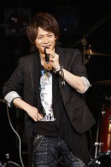 画像ギャラリー No.019のサムネイル画像 / 思わずペルソナが覚醒してもおかしくないくらいの盛り上がりだった「PERSONA MUSIC TOUR 2010」東京公演レポートを掲載