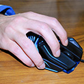 画像ギャラリー No.026のサムネイル画像 / Mad Catz「R.A.T. TE」レビュー。ガジェット感溢れるコアゲーマー向けマウスの価値は？