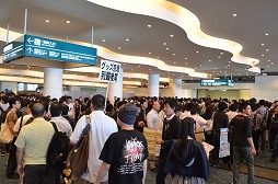 画像ギャラリー No.004のサムネイル画像 / 38名のアーティストが登場した,約4時間半にもわたる白熱のライブ! 「SUPER GAMESONG LIVE 2012 -NEW GAME-」レポート