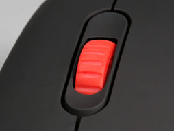 画像ギャラリー No.018のサムネイル画像 / ZOWIEの新型ワイヤードマウス「AM」レビュー。SpawN仕様の光学センサー搭載モデルは「クセがなく，人を選ぶ」