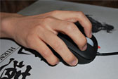 画像ギャラリー No.015のサムネイル画像 / ZOWIEの新型マウス「EC2 eVo」レビュー。“改良版EC2”の完成度は，どこまであの名機に近づいたか