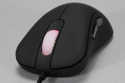 画像ギャラリー No.038のサムネイル画像 / ZOWIEの新型マウス「EC2 eVo」レビュー。“改良版EC2”の完成度は，どこまであの名機に近づいたか