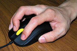 画像ギャラリー No.013のサムネイル画像 / ZOWIEの新作マウス「FK」レビュー。Counter-Strikeのレジェンドが監修した新型は，完成度も価格も高い