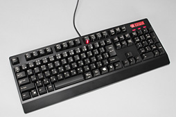 画像ギャラリー No.003のサムネイル画像 / BenQ ZOWIEの新作キーボード「CELERITAS II」レビュー。研ぎ澄まされたリニアなスイッチは文句なしに素晴らしい