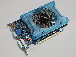 画像ギャラリー No.017のサムネイル画像 / 「ATI Radeon HD 5550」レビュー。HD 5570の下位モデルは，1万円以下のGPU市場に新たな価値をもたらすか