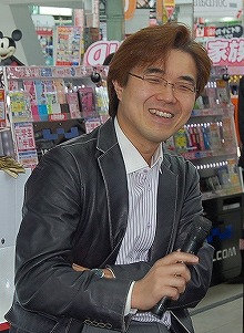 画像ギャラリー No.003のサムネイル画像 / 本日発売の「北斗無双」，記念イベントに開発プロデューサー鯉沼氏が登場し，寒さに負けないトークを繰り広げる