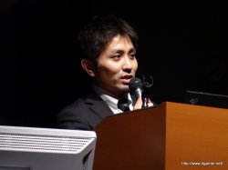 画像ギャラリー No.035のサムネイル画像 / 「白騎士物語 -光と闇の覚醒-」のOP/ED曲はアニソンアーティストの飛蘭さんを起用。オープニングムービーも初公開となった，“飛蘭シンポジウム”レポートを掲載