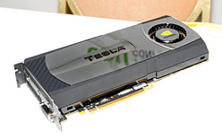 画像ギャラリー No.003のサムネイル画像 / NVIDIA，「Fermi」の実機を公開。FermiアーキテクチャベースのDX11 GPUをトップ・トゥ・ボトムで展開へ