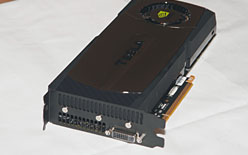 画像ギャラリー No.005のサムネイル画像 / NVIDIA，「Fermi」の実機を公開。FermiアーキテクチャベースのDX11 GPUをトップ・トゥ・ボトムで展開へ