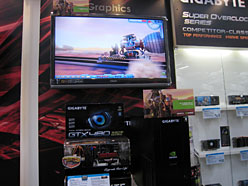 画像ギャラリー No.002のサムネイル画像 / CeBIT 2010会場で“厳戒態勢”。「GeForce GTX 480」に関するベンダー各社の反応から，状況を整理してみた