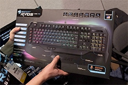 画像ギャラリー No.003のサムネイル画像 / ［CES 2016］ROCCAT，フルカラーLED搭載のメカニカルキーボード「Ryos MK FX」と重量210gのオープンエア型ヘッドセット「Renga」を披露