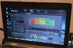 画像ギャラリー No.012のサムネイル画像 / ［CES 2016］ROCCAT，フルカラーLED搭載のメカニカルキーボード「Ryos MK FX」と重量210gのオープンエア型ヘッドセット「Renga」を披露
