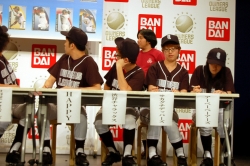 画像ギャラリー No.011のサムネイル画像 / 野球芸人No.1を懸けたリーグが開幕。「プロ野球 オーナーズリーグ」，“よしもと野球芸人No.1決定戦!!”発表記者会見レポート