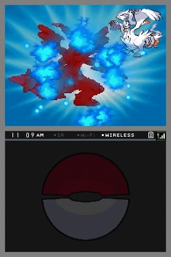 画像ギャラリー No.004のサムネイル画像 / 「ポケモンブラック」ではゼクロム，「ポケモンホワイト」ではレシラムが手に入る。劇場でのポケモンプレゼント情報