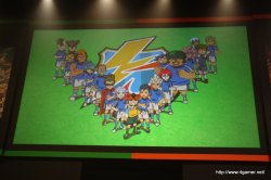 画像ギャラリー No.031のサムネイル画像 / 3700人以上のファンが集い，T-Pistonz＋KMCのライブや声優陣のトークショウなど盛りだくさんの内容となった，「イナズマイレブン3発売記念 ファン感謝祭」レポート
