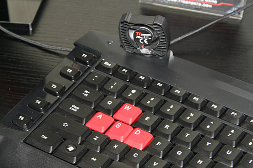 画像ギャラリー No.004のサムネイル画像 / 「ファン付きキーボード」などを引っ提げ，Thermaltakeがゲーマー向けデバイス市場へ本格参入【速報版】