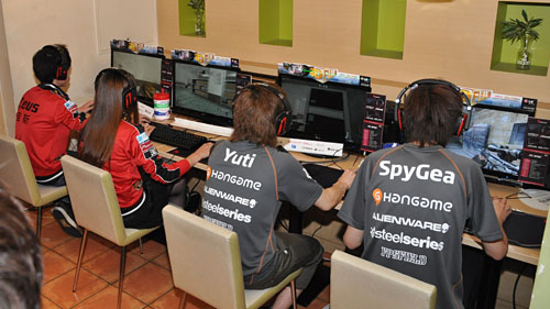 画像ギャラリー No.011のサムネイル画像 / 台湾プロゲーマーが来日したTt eSPORTSの秋葉原イベントで，Thermaltakeの本気を見た