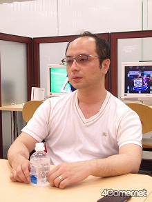 画像ギャラリー No.010のサムネイル画像 / 「ラブプラス」に見るこの先の人間関係のあり方，そしてARの可能性について，社会学者 鈴木謙介氏がKONAMIの内田明理プロデューサーと語り合う
