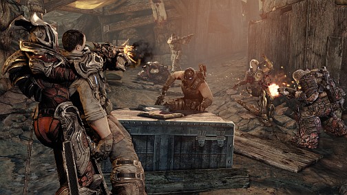 画像ギャラリー No.004のサムネイル画像 / レトロランサーやソードオフ・ショットガンの使い勝手は？　「Gears of War 3」メディア向けマルチプレイ体験会レポートを掲載