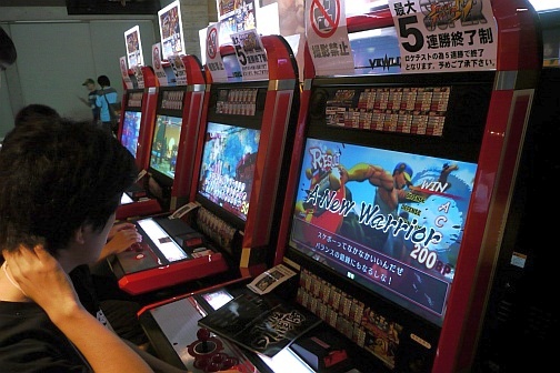 画像ギャラリー No.019のサムネイル画像 / [TGS 2010]新キャラ“ユン”と“ヤン”参戦！　AC「スーパーストリートファイターIV」，カプコン小野Pが登壇した「闘劇'10」ステージイベント