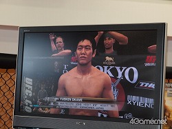 画像ギャラリー No.005のサムネイル画像 / 日本人UFCファイターがゲームで激突！　「UFC Undisputed 2010」岡見勇信 vs. 秋山成勲 公開スパーリングをレポート