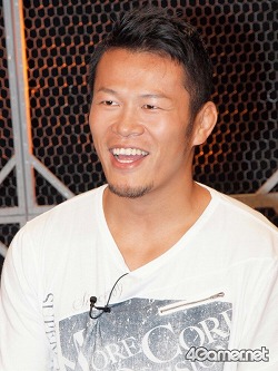 画像ギャラリー No.003のサムネイル画像 / 五味隆典選手と須藤元気さんが「UFC Undisputed 2010」で直接対決！　果たして軍配は……？