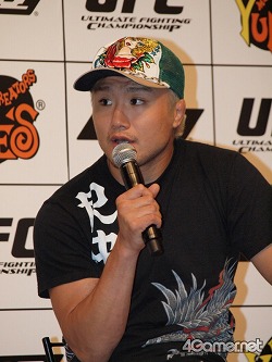 画像ギャラリー No.004のサムネイル画像 / 現役格闘家も太鼓判を押すリアルさ！　「UFCファイター凱旋＆UFC Undisputed 2010発売記者会見」レポート