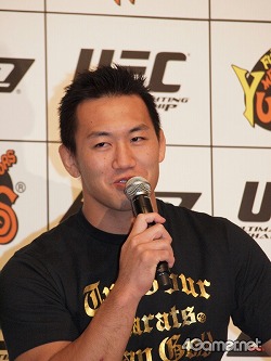 画像ギャラリー No.005のサムネイル画像 / 現役格闘家も太鼓判を押すリアルさ！　「UFCファイター凱旋＆UFC Undisputed 2010発売記者会見」レポート