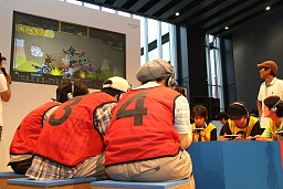 画像ギャラリー No.015のサムネイル画像 / AKB48の石田晴香さんがマルチプレイ大会に参戦！　開発チーム念願の初イベントとなった「パタポン祭」レポート