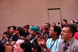 画像ギャラリー No.017のサムネイル画像 / ［EVO2012］「STREET FIGHTER X 鉄拳」の追加キャラクター配信は2012年7月31日から。新作「MARVEL VS. CAPCOM ORIGINS」も発表されたCapcomブースレポート