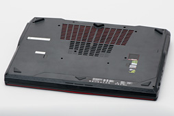 画像ギャラリー No.011のサムネイル画像 / メカニカルキーボード搭載のMSI製ノートPC「GT80 2QE Titan SLI」レビュー。実勢価格50万円の怪物をじっくりテストしてみた