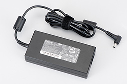 画像ギャラリー No.006のサムネイル画像 / 【PR】MSIのゲームノートPC「GS66 Stealth」の魅力とは？　硬派なデザインの薄型軽量ボディと現状最高クラスの性能が融合する