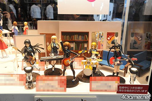 画像ギャラリー No.048のサムネイル画像 / 最新アニメからリラックマまで。フィギュアやグッズがずらりと並んだ，「第27回プライズフェア」フォトレポート