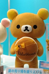 画像ギャラリー No.877のサムネイル画像 / 最新アニメからリラックマまで。フィギュアやグッズがずらりと並んだ，「第27回プライズフェア」フォトレポート