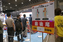 画像ギャラリー No.014のサムネイル画像 / 大勢のファンが詰め掛けた「スーパーロボット大戦L」スペシャルステージ。キャラホビ2010，バンダイナムコゲームスブースレポート
