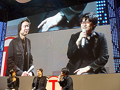 画像ギャラリー No.006のサムネイル画像 / ［TGS 2010］最新作「仁王」の開発も発表！　コーエーテクモゲームスプレスカンファレンス内で開催されたシブサワ・コウ氏×Team NINJA早矢仕プロデューサー対談の様子をお届け