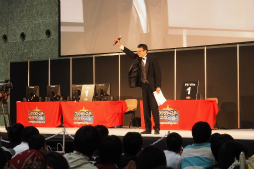 画像ギャラリー No.015のサムネイル画像 / 前回大会の優勝チームも参戦！　PSO2公式全国大会「アークスグランプリ」の大阪大会予選をレポート