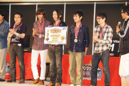 画像ギャラリー No.020のサムネイル画像 / 前回大会の優勝チームも参戦！　PSO2公式全国大会「アークスグランプリ」の大阪大会予選をレポート
