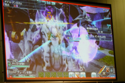 画像ギャラリー No.037のサムネイル画像 / 魔物が棲む（？）PSO2公式全国大会「アークスグランプリ」札幌予選と，会場を盛り上げたコスプレショーの模様をレポート